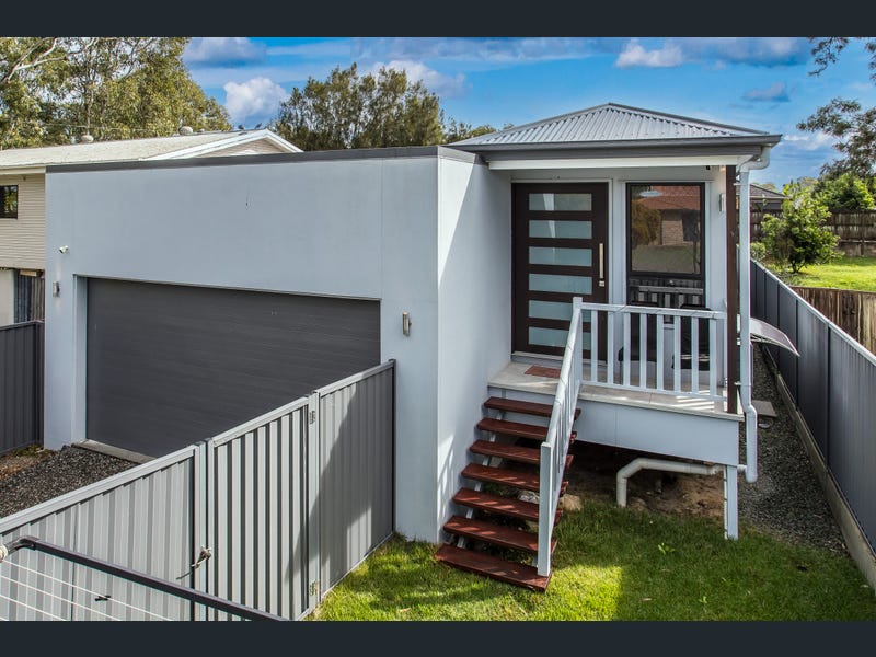 5 Coman Street South, Rothwell