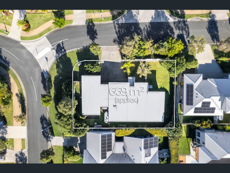 10 Starling Crescent, Peregian Springs