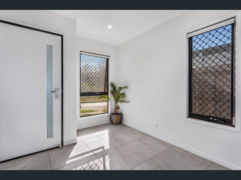 33 Eric Street, Redbank Plains