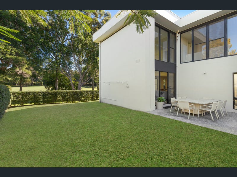 890 Medinah Avenue, Robina