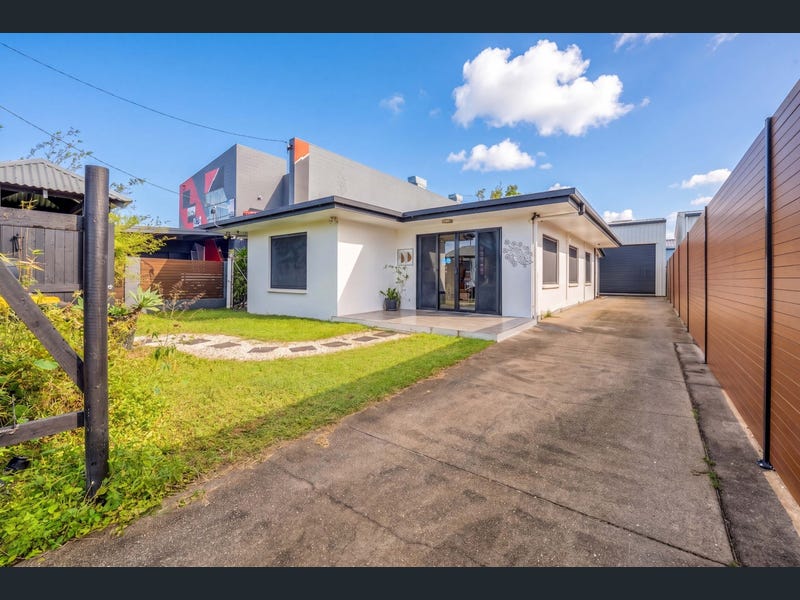 176 Scott Street, Bungalow