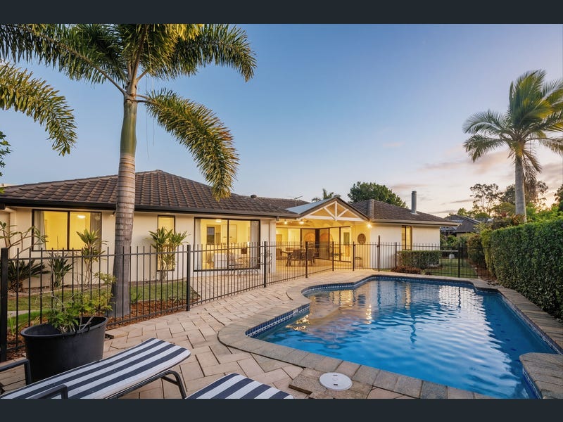 7 Campden Court, Brookfield