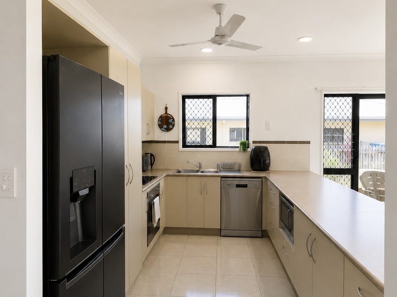 18 Rangeleigh Court, Mount Louisa