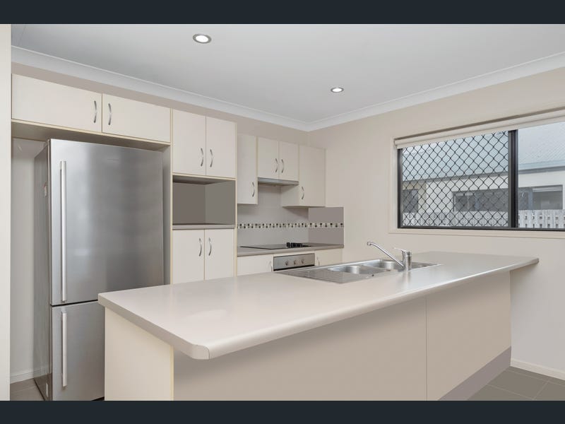 23 Iona Avenue, Burdell