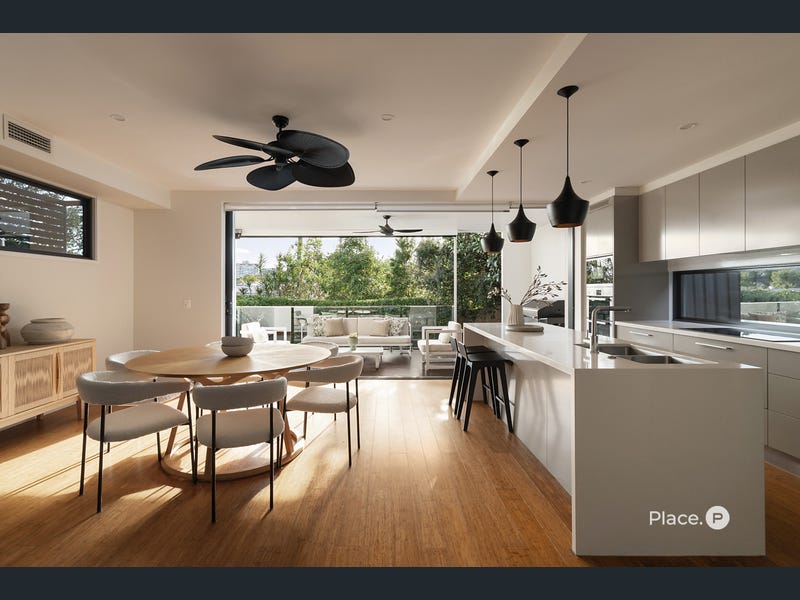 457B Montague Road, West End