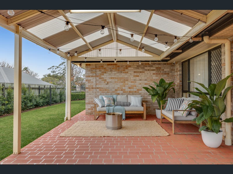 13 Fadden Crescent, Middle Ridge