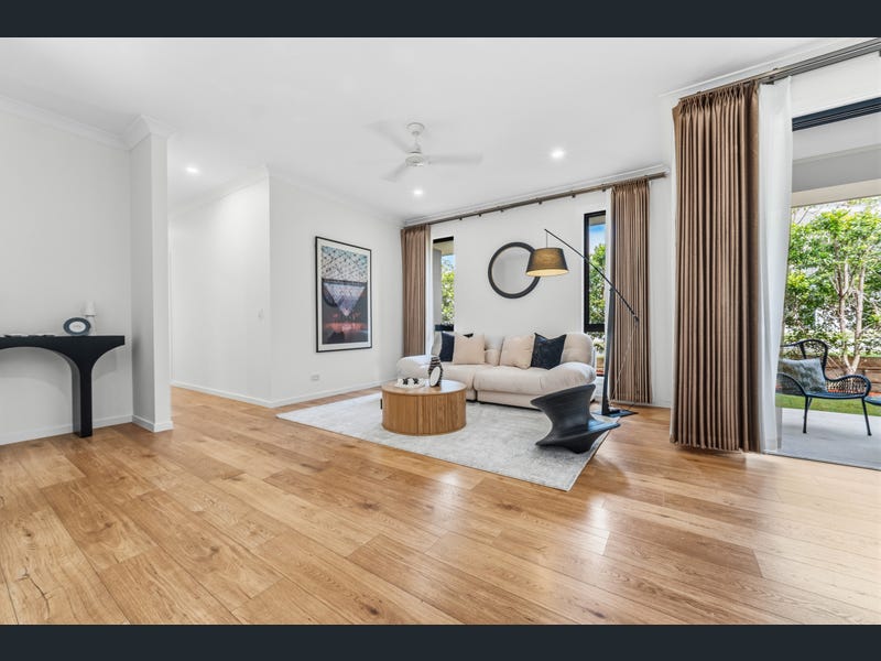 2 Blossom Pl, Rochedale
