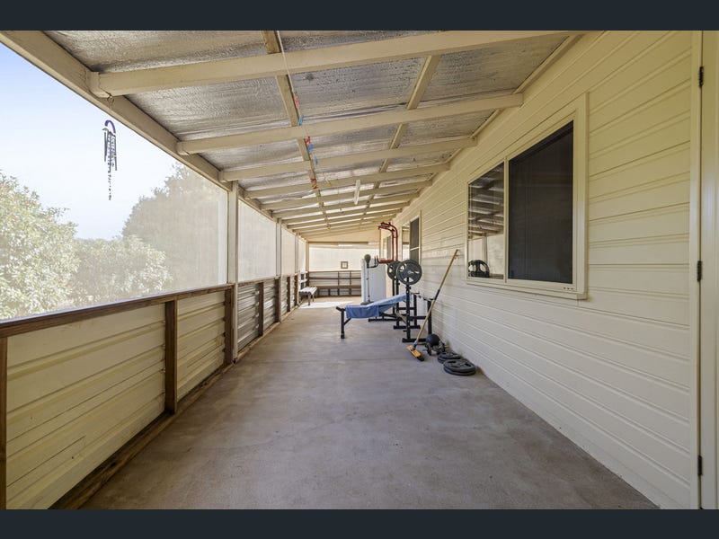 12 Curlew Street, Meringandan West