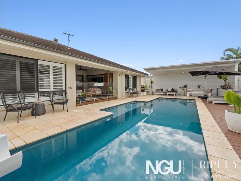 17 Trinity Crescent, Augustine Heights