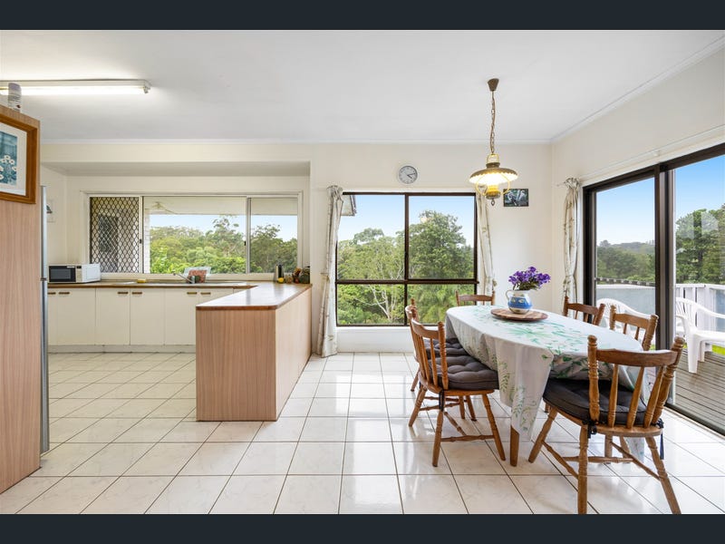 137-139 Blackall Range Road, West Woombye