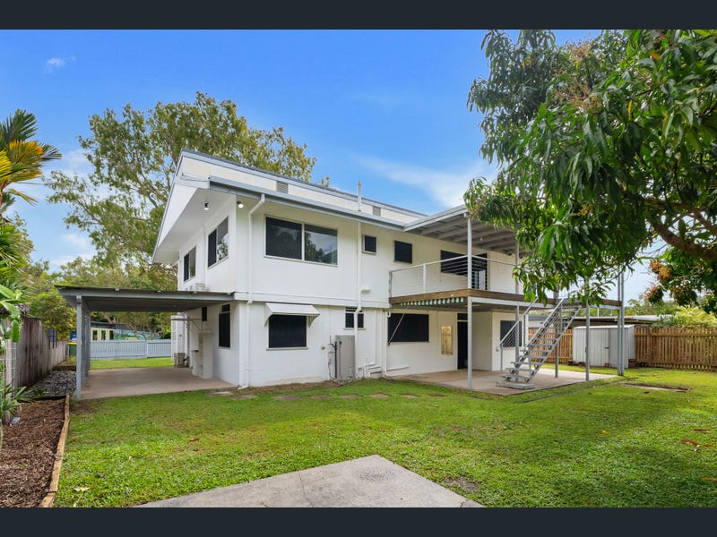 10 Jacaranda, Holloways Beach