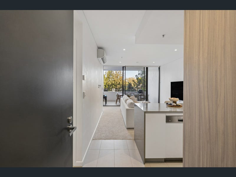 10207/320 MacArthur Avenue, Hamilton