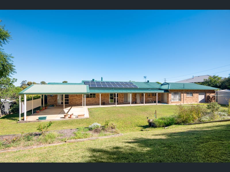 4 Daniel Drive, Warwick
