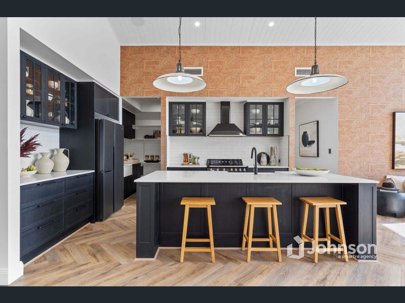 6 Peterson Way, White Rock