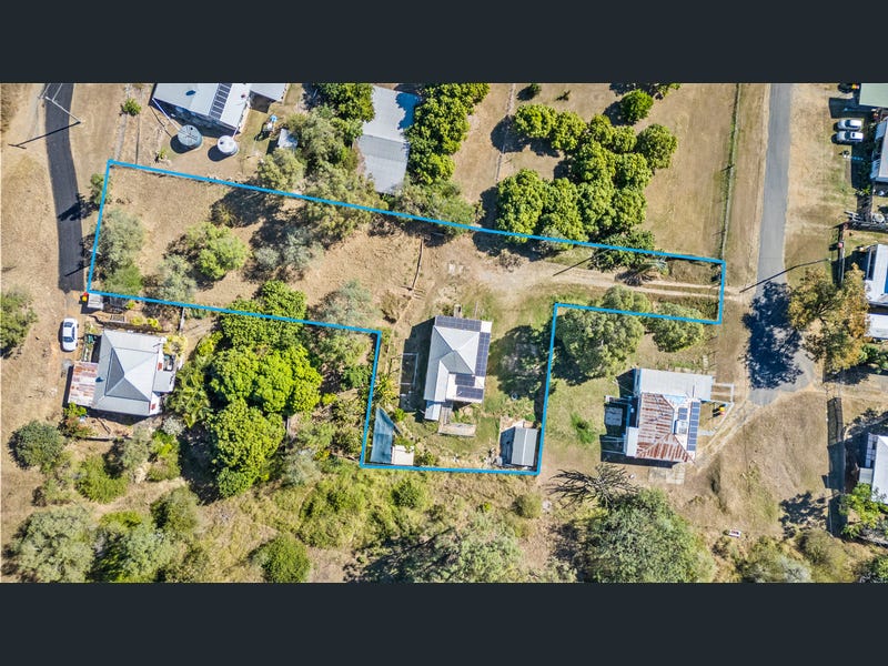 10 Lukin Street, Mount Morgan
