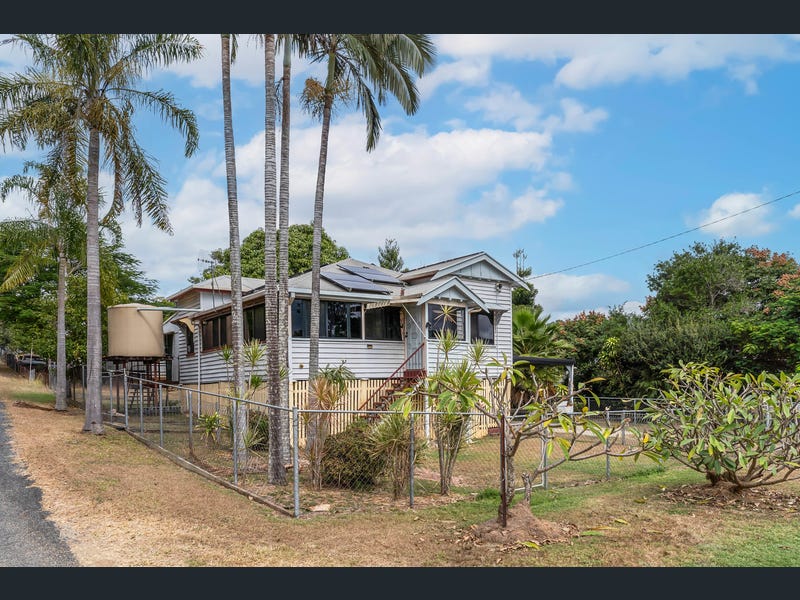 2 Nicholson Street, Mount Morgan