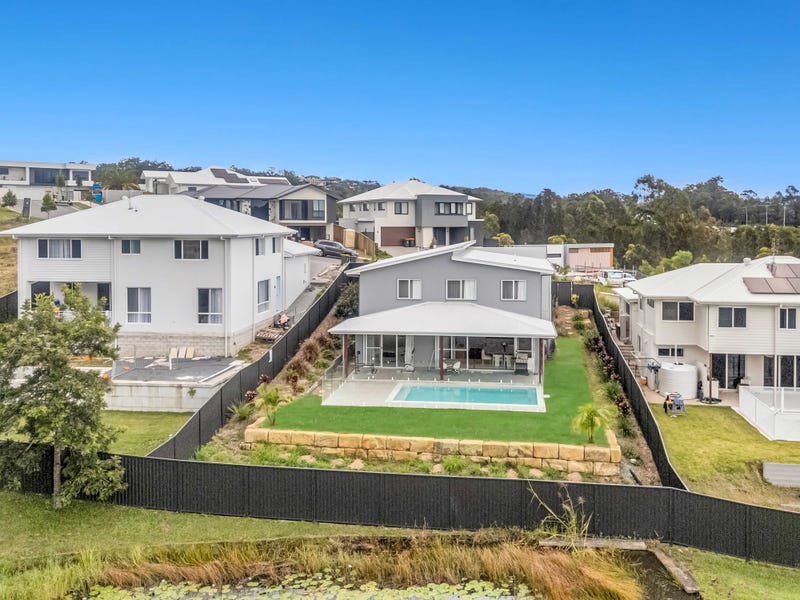 176 Cowell Drive, Burleigh Heads