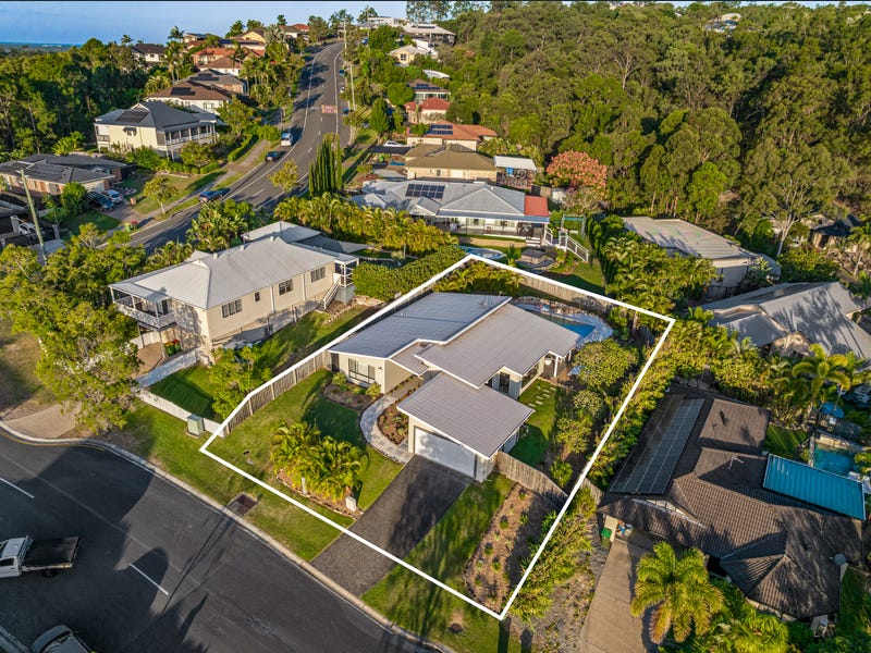 11 Rimatara Rise, Pacific Pines