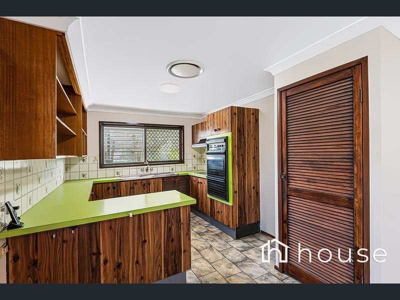 1 Schweitzer Street, Mount Warren Park