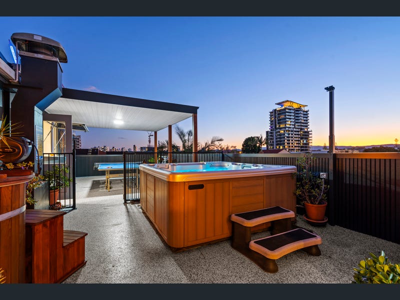 10/88 Stanhill Drive, Chevron Island