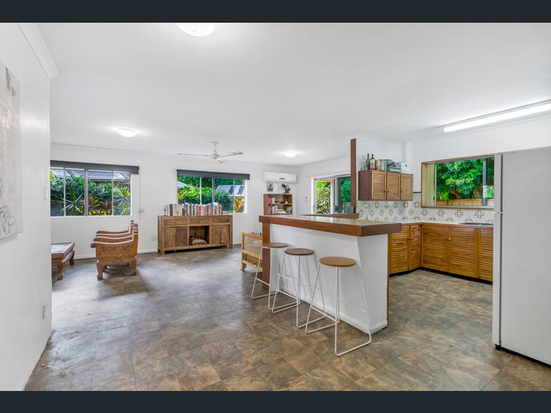 22 Sorrento Crescent, Port Douglas