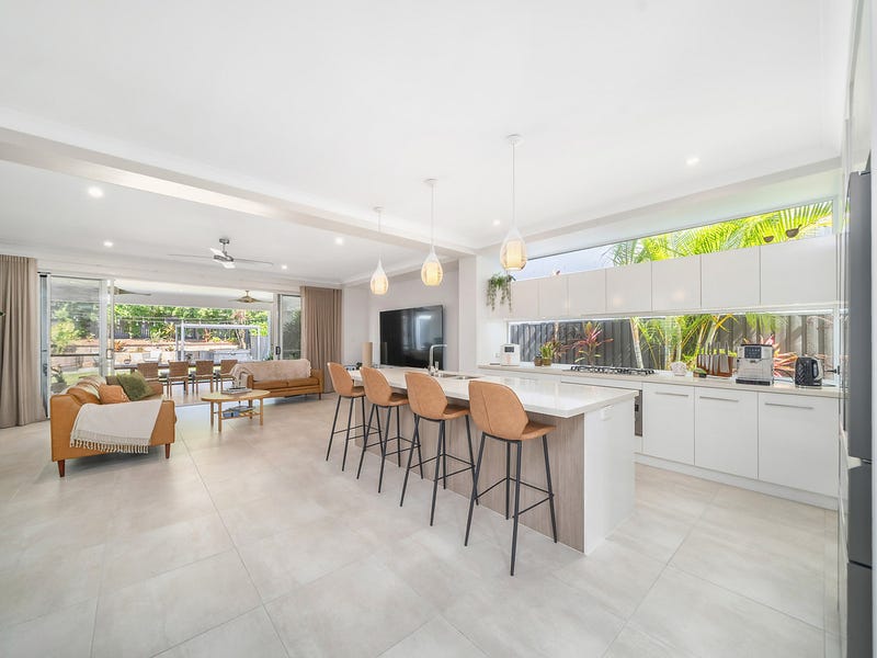 12A Palmtree Avenue, Scarborough