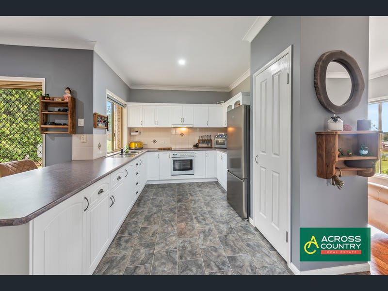 32 Burns Crescent, Wondai
