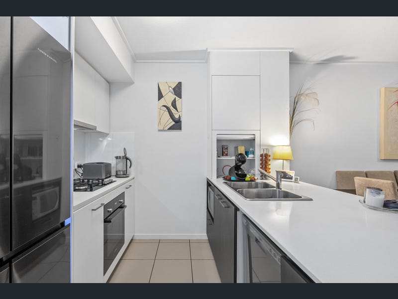 305/23 Parkland Street, Nundah