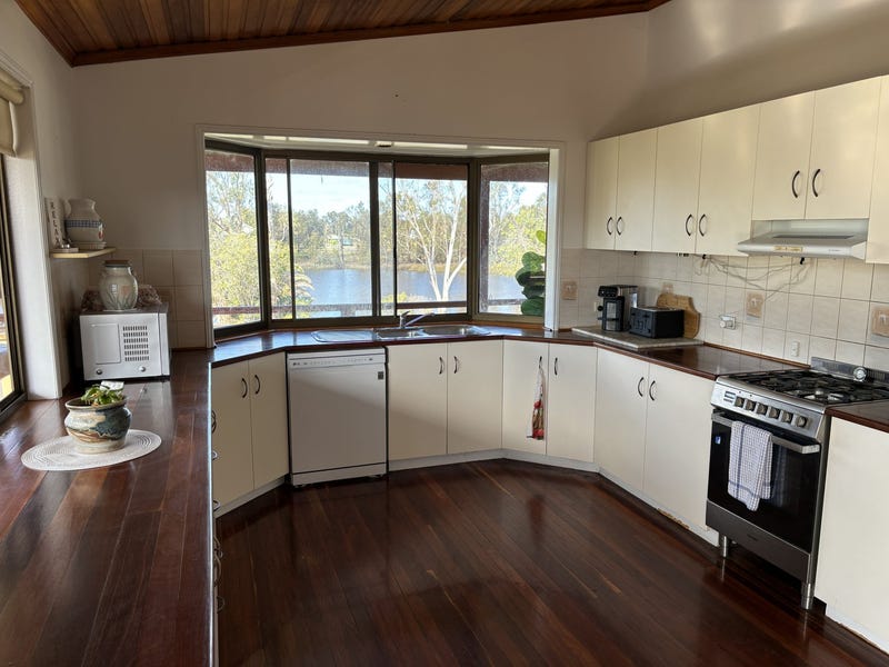 23 Lagoon St, Yelarbon