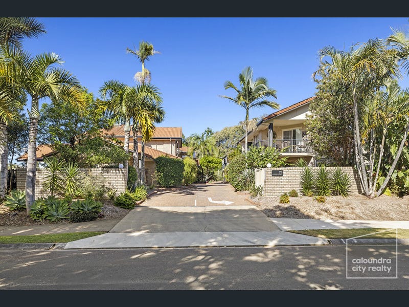 15/28 Pelican Waters Boulevard