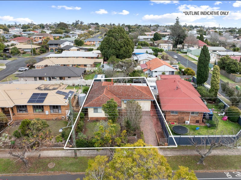 307 West Street, Harristown