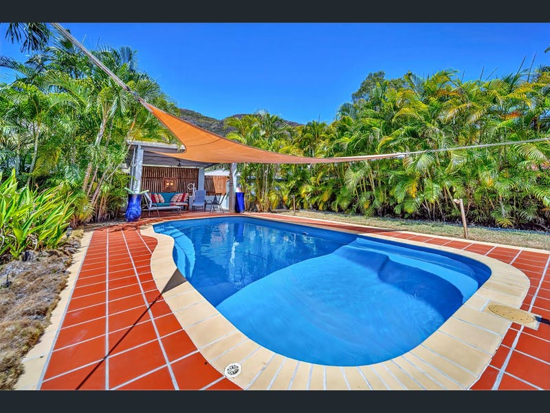 99 Gloucester Avenue, Hideaway Bay