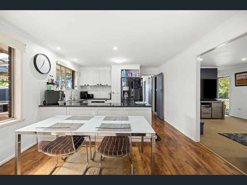 27 Clive Crescent, Darling Heights