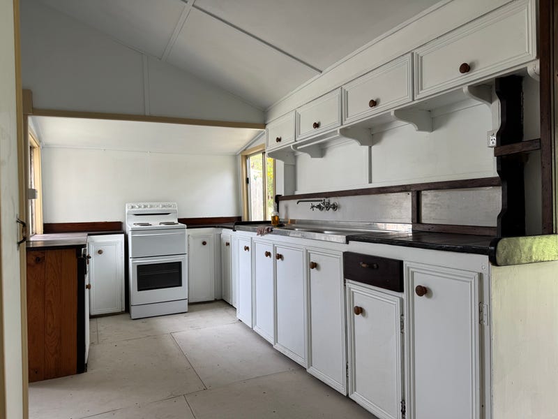 17 Reynolds Street, Nebo