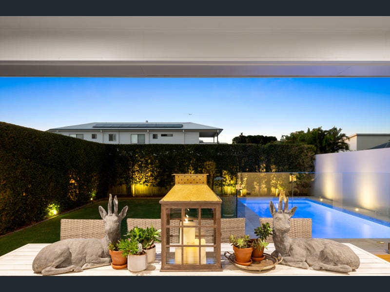 66 Raceview Avenue, Hendra