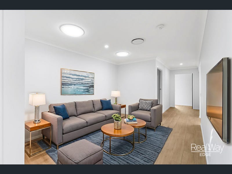 14 Maximillian Crescent, Deebing Heights