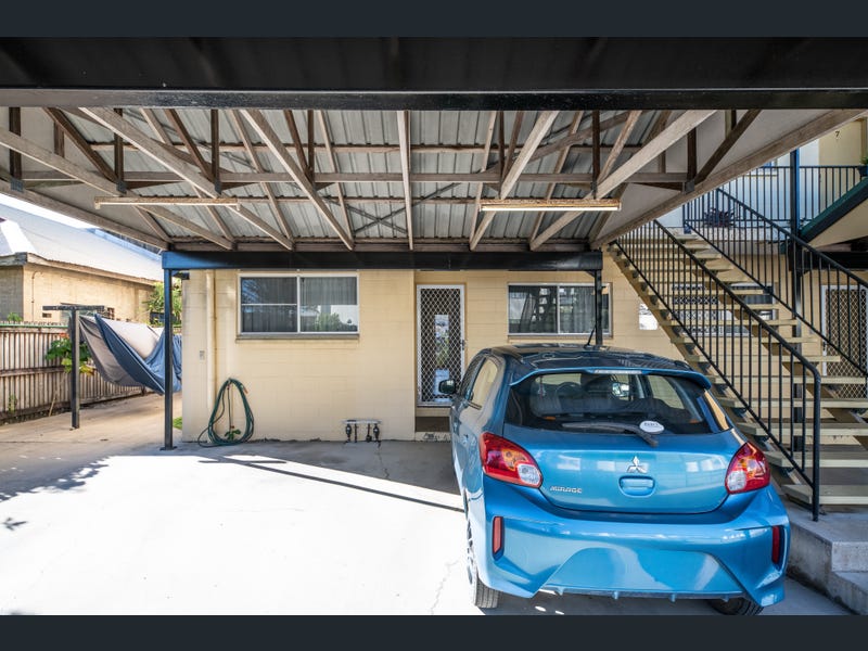 4/2 Robert Street, Proserpine
