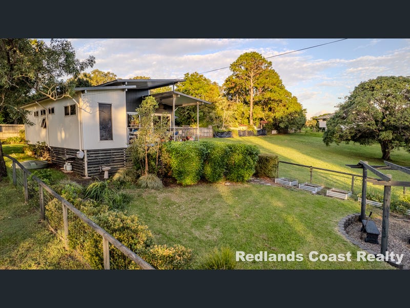 2 Melaleuca Dr, Lamb Island