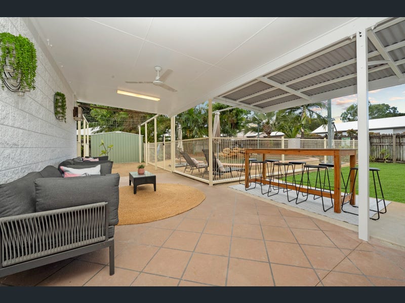 28 Boronia Drive, Annandale