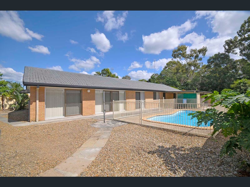 220 Tallebudgera Drive, Palm Beach