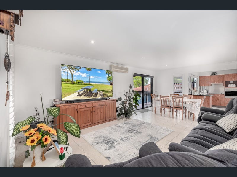 63 Boronia Drive, Poona
