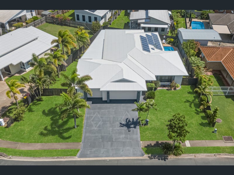 11 Royal Boulevard, Glenella