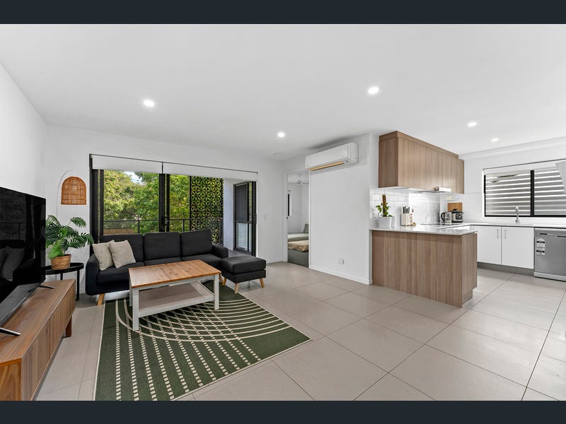 2/49 Northcliffe Street, Murarrie