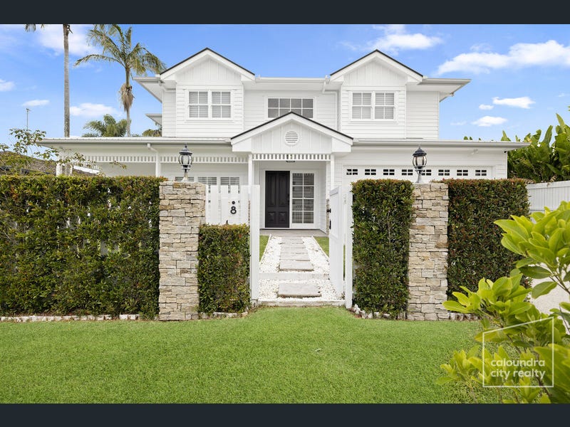 8 Ilaroo Crescent, Warana