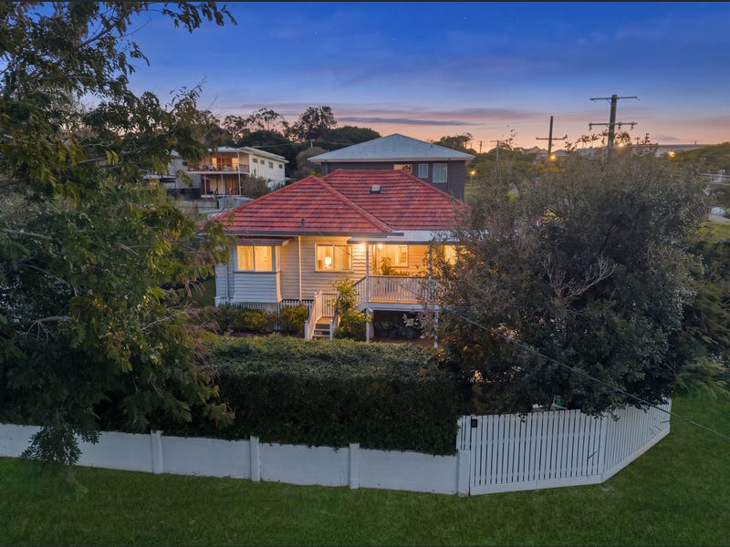 80 Nicholson Street, Mitchelton