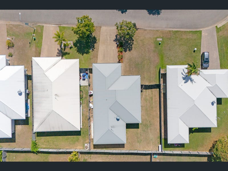 22 EPPING WAY, Mount Low