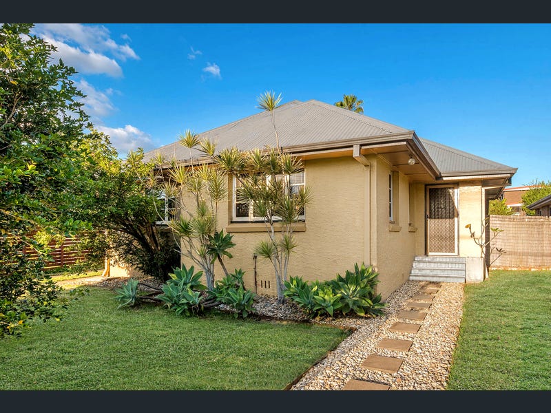 81 Junction Road, Morningside