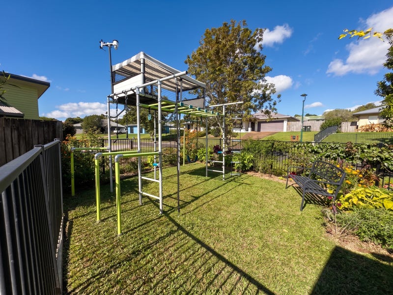 23 Ellwood Close, Atherton