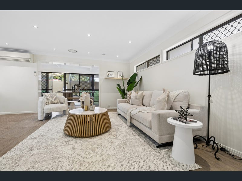 4 Wootton Crescent, Springwood