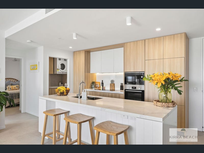 1305/7 Miles Street, Kirra